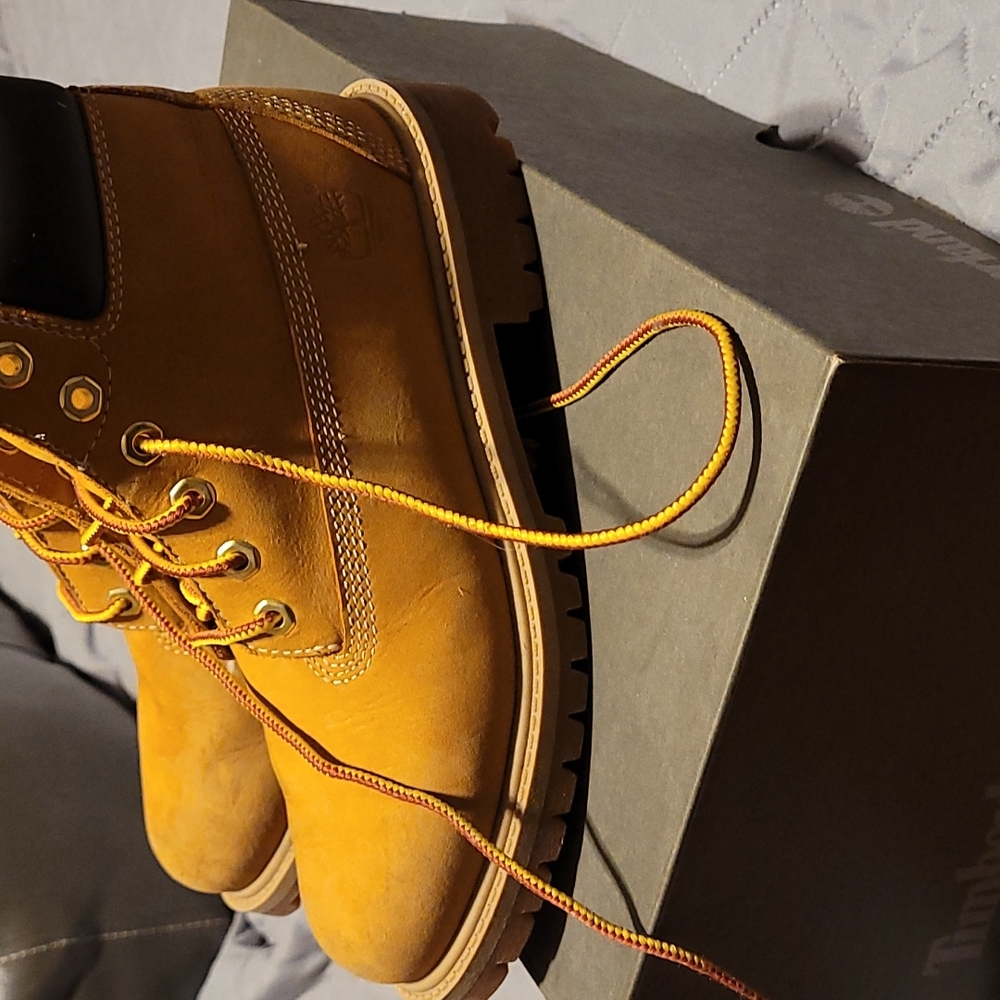 Timberlands - Picture 2 of 5